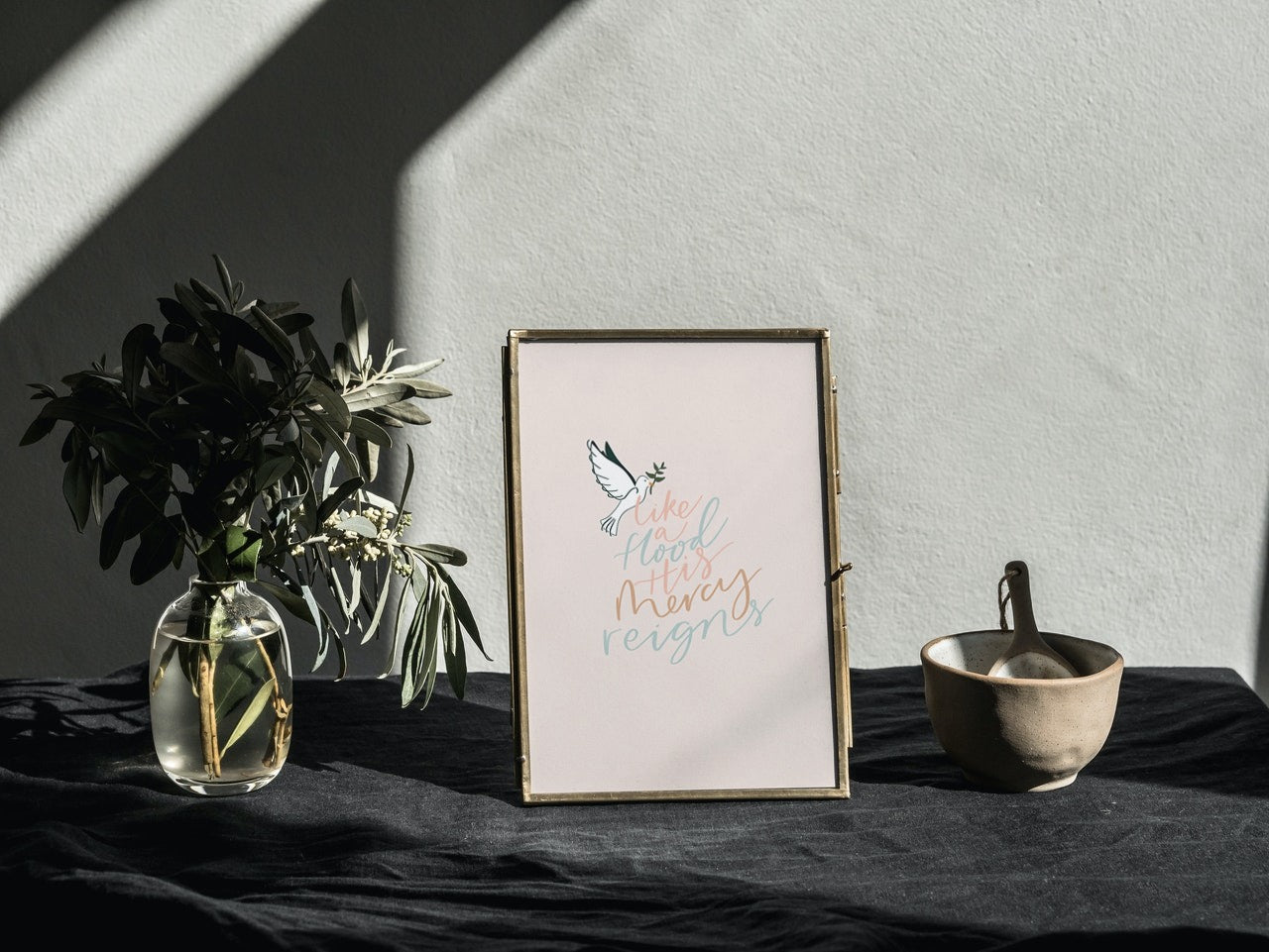 Like a flood his mercy reigns Print